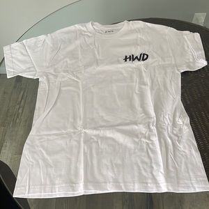 HWD WHITE TEE BRAND NEW NEVER WORN SIZE L